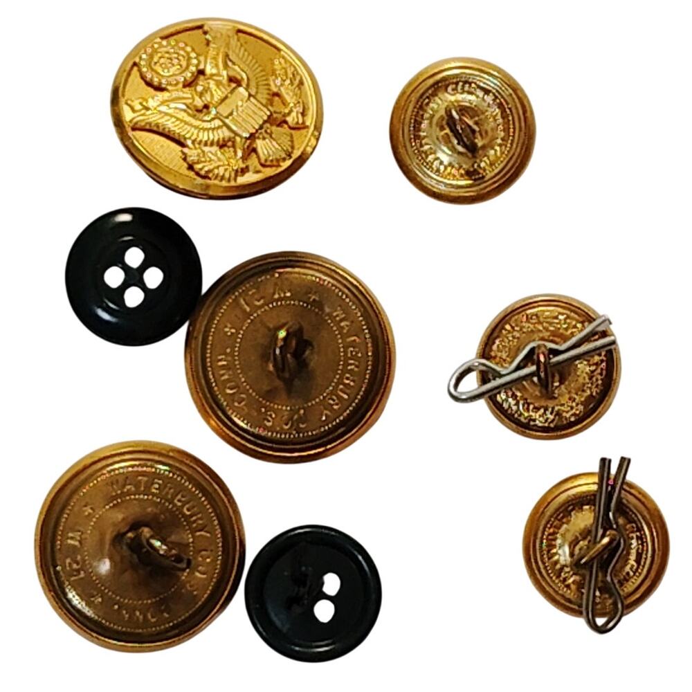 Vintage U.S. Army Coat Button Set – Incomplete – 8 Total – Great Seal Design